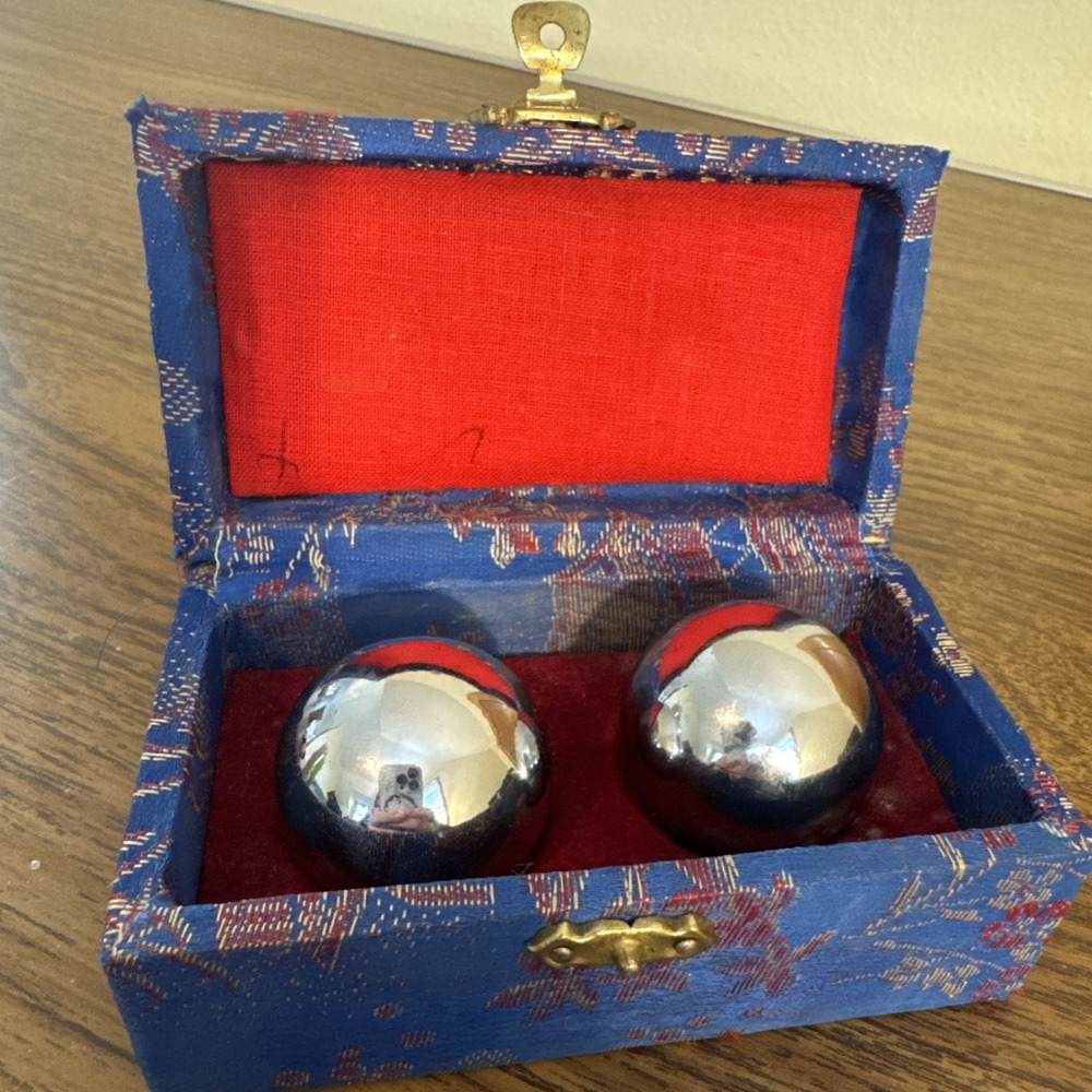 Vintage Chinese Baoding Balls Hand Health Exercise Balls